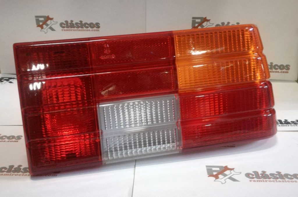 Plástico piloto der. Opel Ascona C 8.81 …